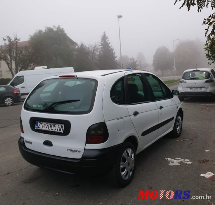 1999' Renault Scenic 1.4 Rn photo #2