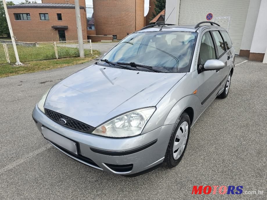 2005' Ford Focus Karavan photo #1