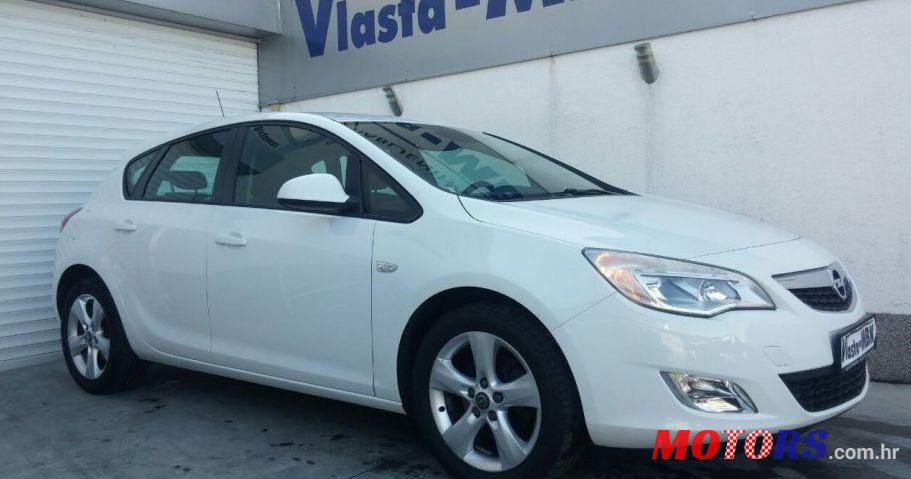 2011' Opel Astra 1,7 Cdti photo #1