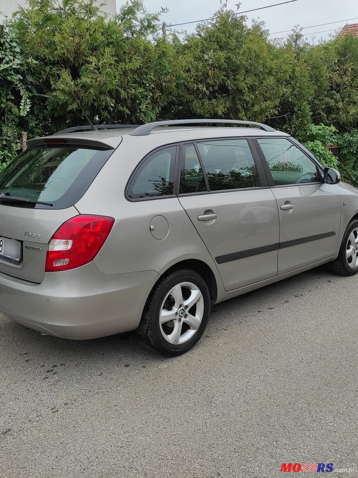 2012' Skoda Fabia Combi photo #3