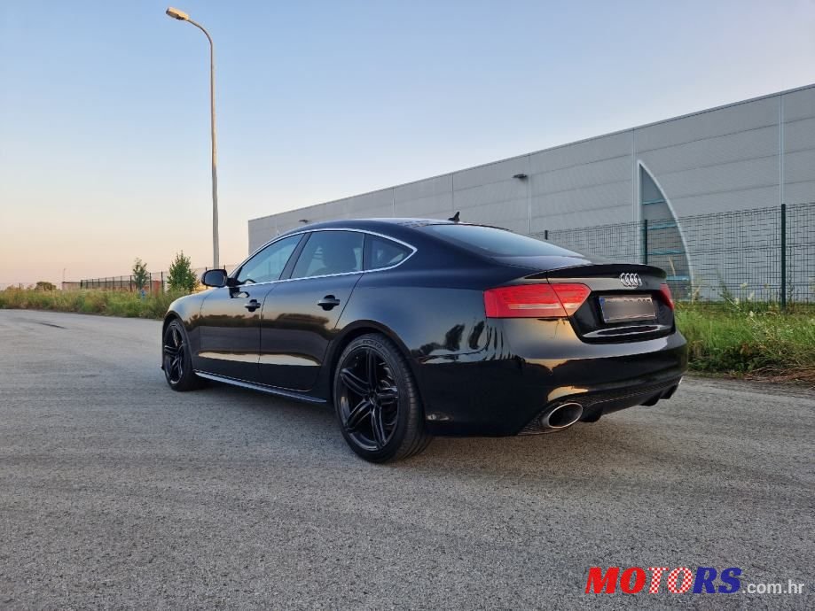 2011' Audi A5 Sportback photo #1