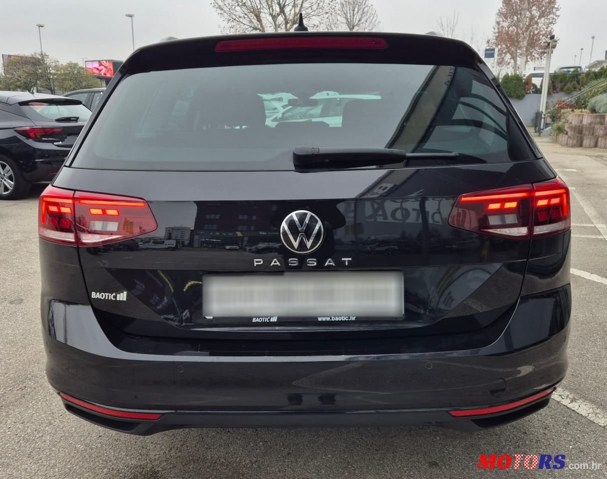 2021' Volkswagen Passat Variant photo #6