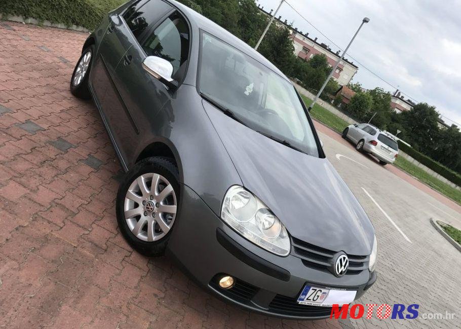 2008' Volkswagen Golf V photo #1