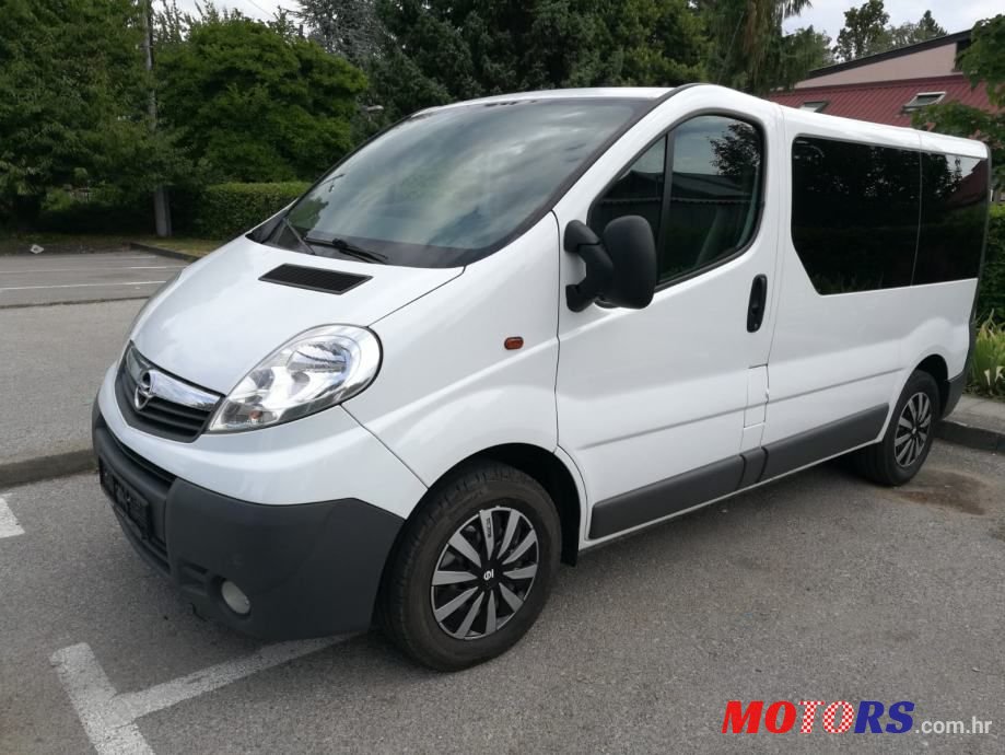 2014' Opel Vivaro photo #1