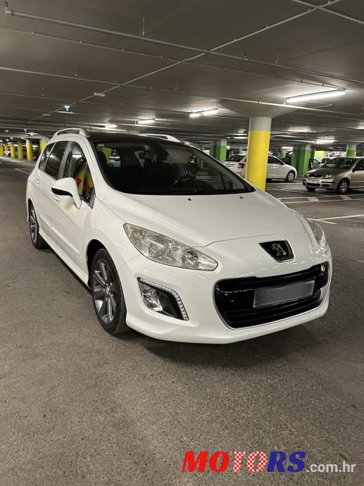 2011' Peugeot 308 Sw photo #4