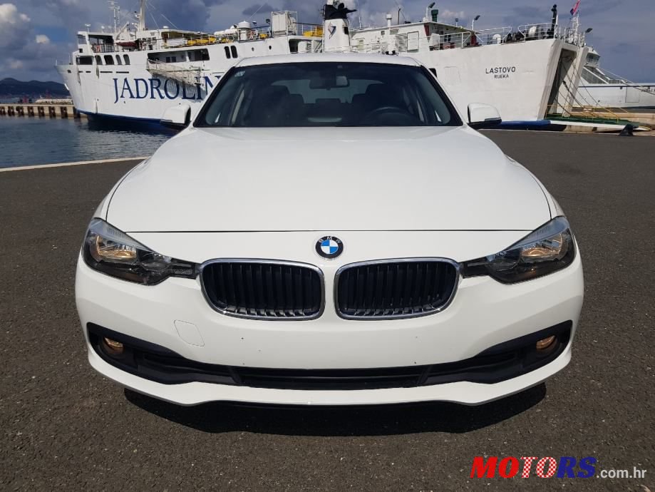 2015' BMW Serija 3 320D photo #6
