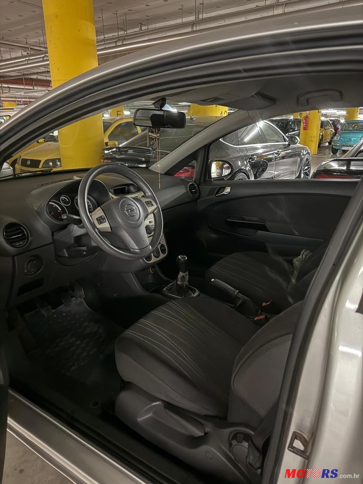 2006' Opel Corsa 1,3 Cdti photo #3