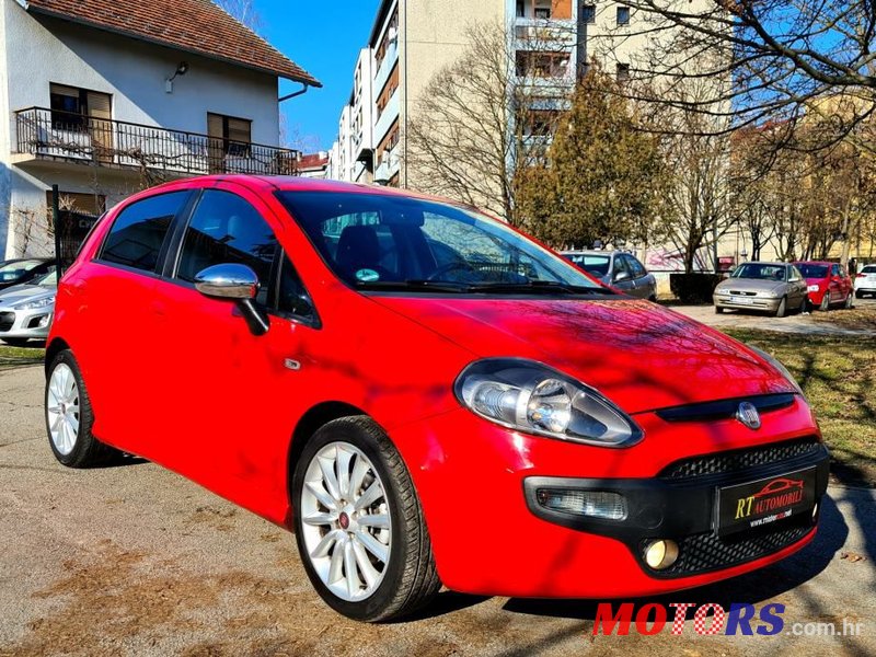 2010' Fiat Punto Evo photo #2