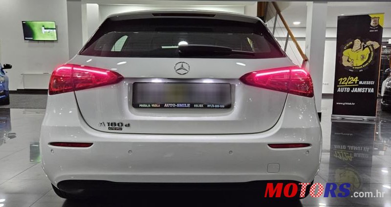 2019' Mercedes-Benz A-Klasa 180 D photo #6