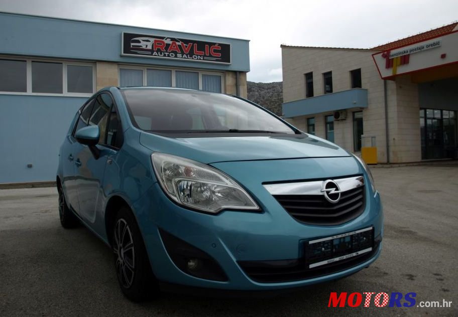 2010' Opel Meriva 1,4 Turbo photo #1