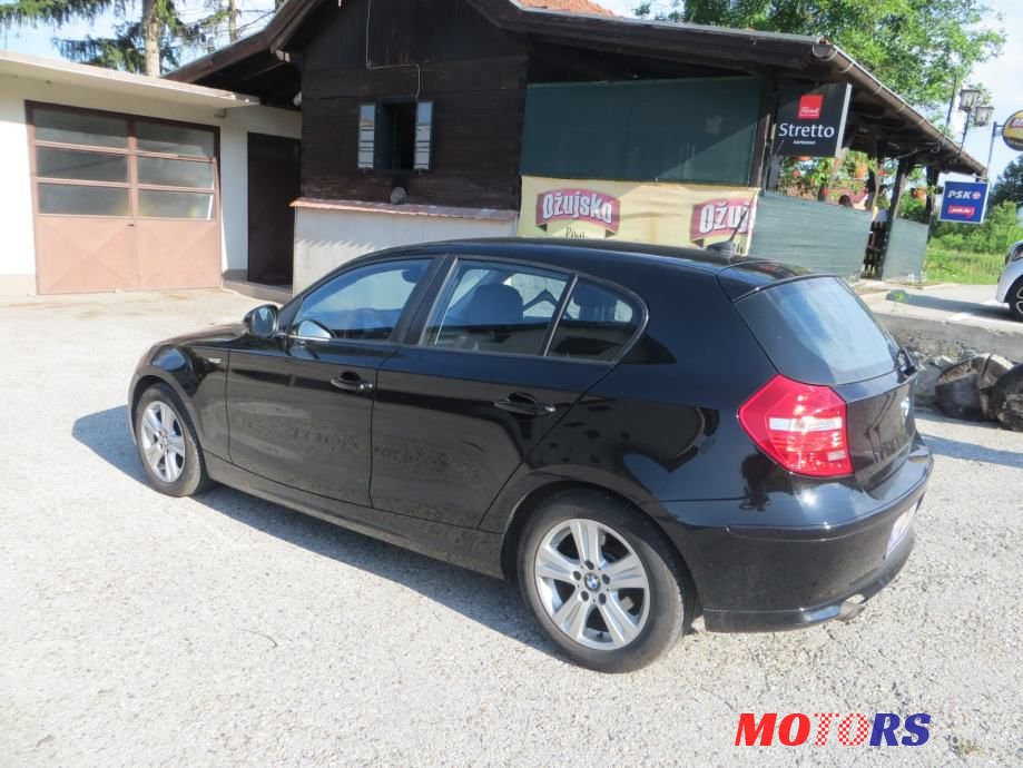 2010' BMW Serija 1 116D photo #6