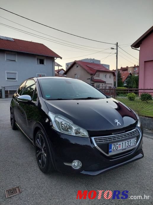 2014' Peugeot 208 photo #2