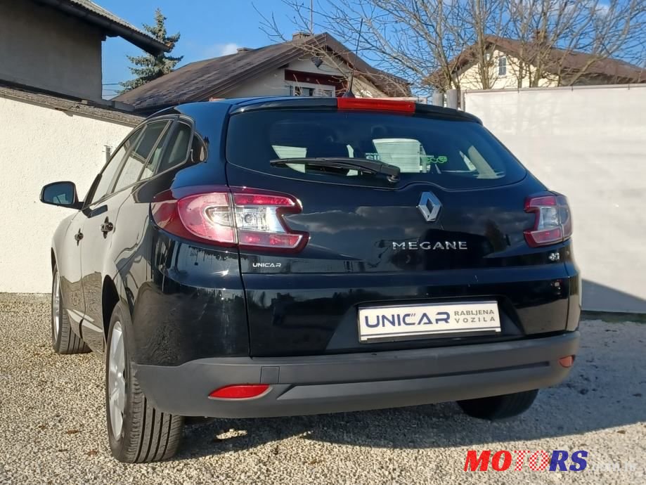 2015' Renault Megane Grandtour photo #4