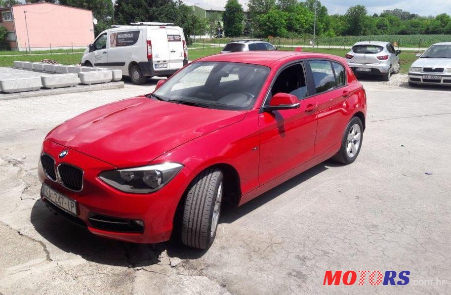 2014' BMW Serija 1 118D photo #2