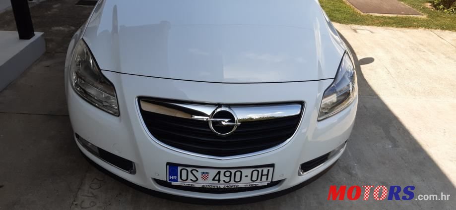 2009' Opel Insignia Sport photo #2