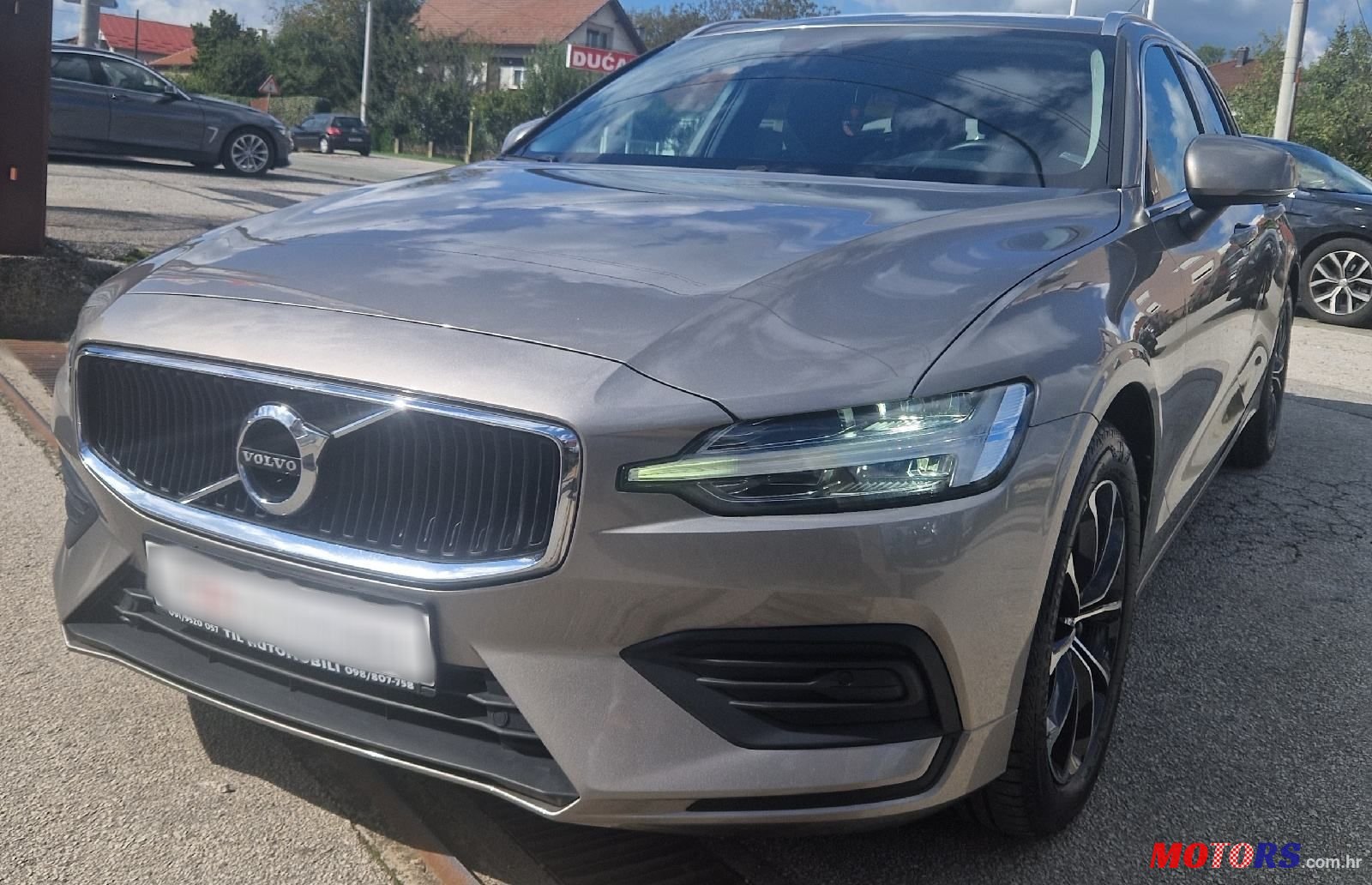 2019' Volvo V60 D3 photo #5