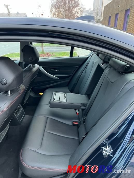 2012' BMW Serija 3 318D photo #6