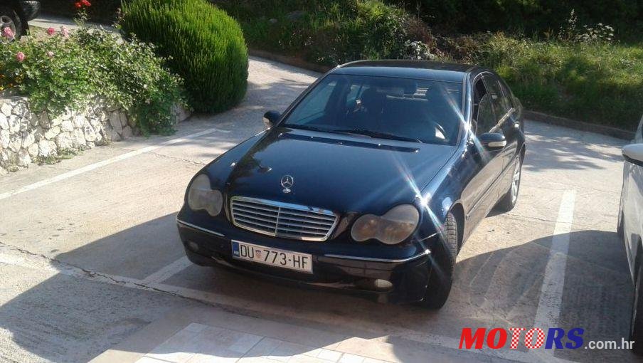 2001' Mercedes-Benz C-Class 200 photo #1