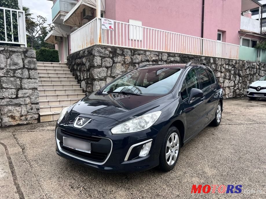 2012' Peugeot 308 photo #2