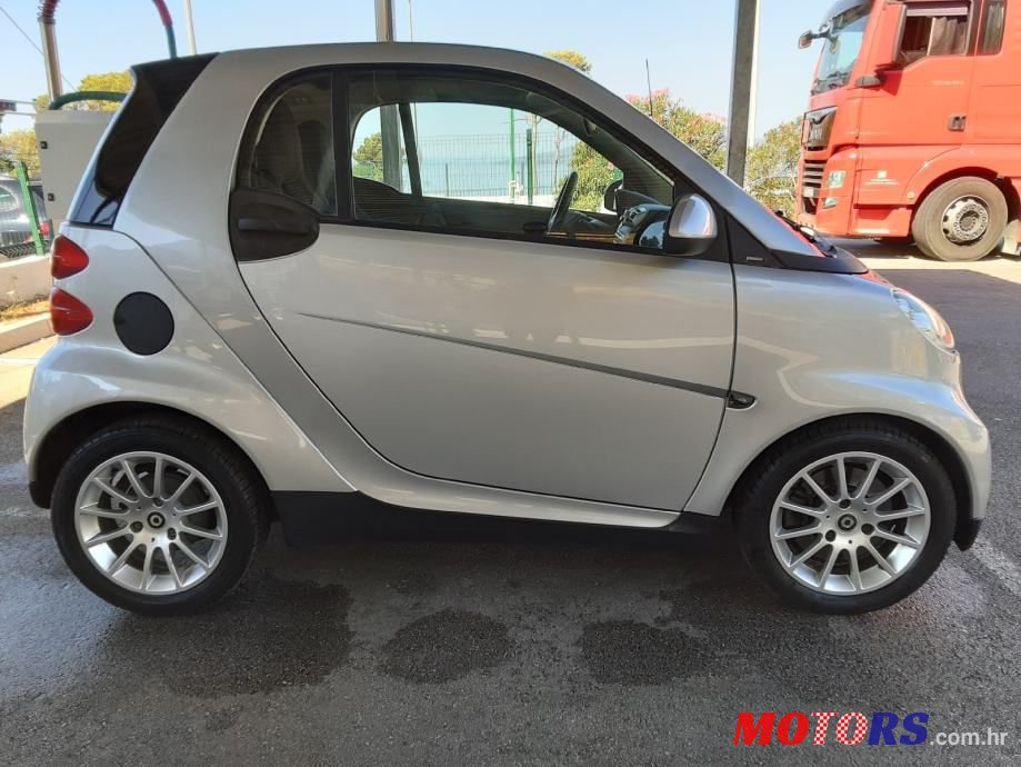 2010' Smart Fortwo 1.0 Mhd photo #3