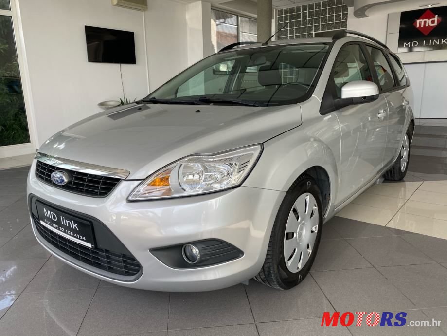 2010' Ford Focus Karavan photo #1