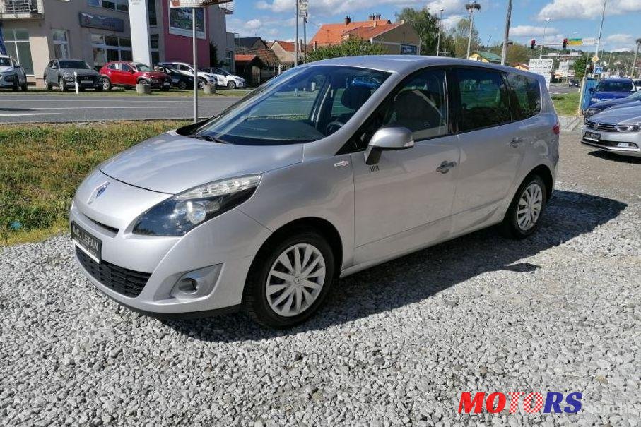 2010' Renault Grand Scenic 1,5 Dci photo #1