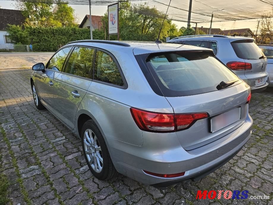2016' Audi A4 Avant photo #2