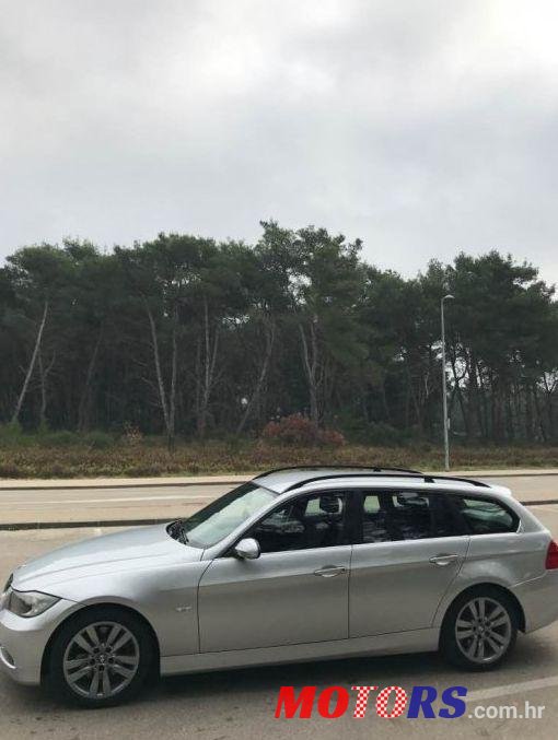 2005' BMW 3 Series 330D photo #2