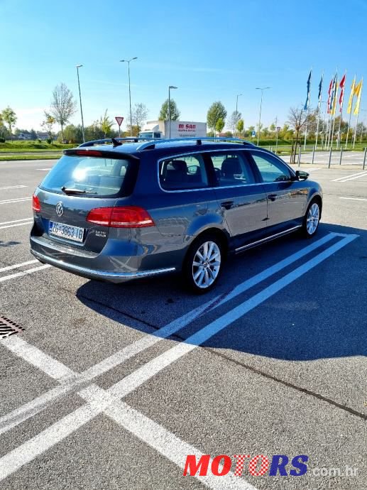 2012' Volkswagen Passat Variant photo #6