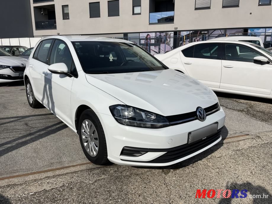 2017' Volkswagen Golf 7 1,6 Tdi photo #1