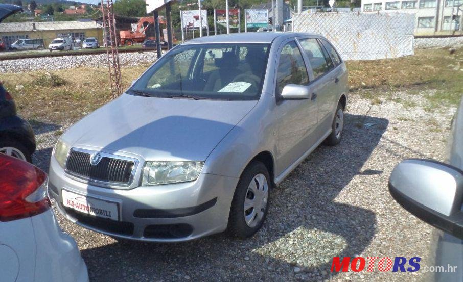 2005' Skoda Fabia Combi photo #1