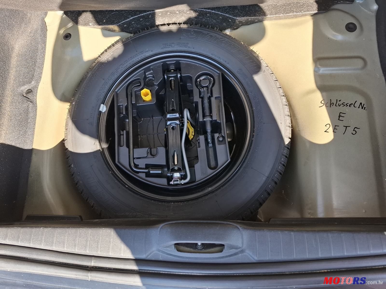 2015' Peugeot 208 1,2 Vti photo #6