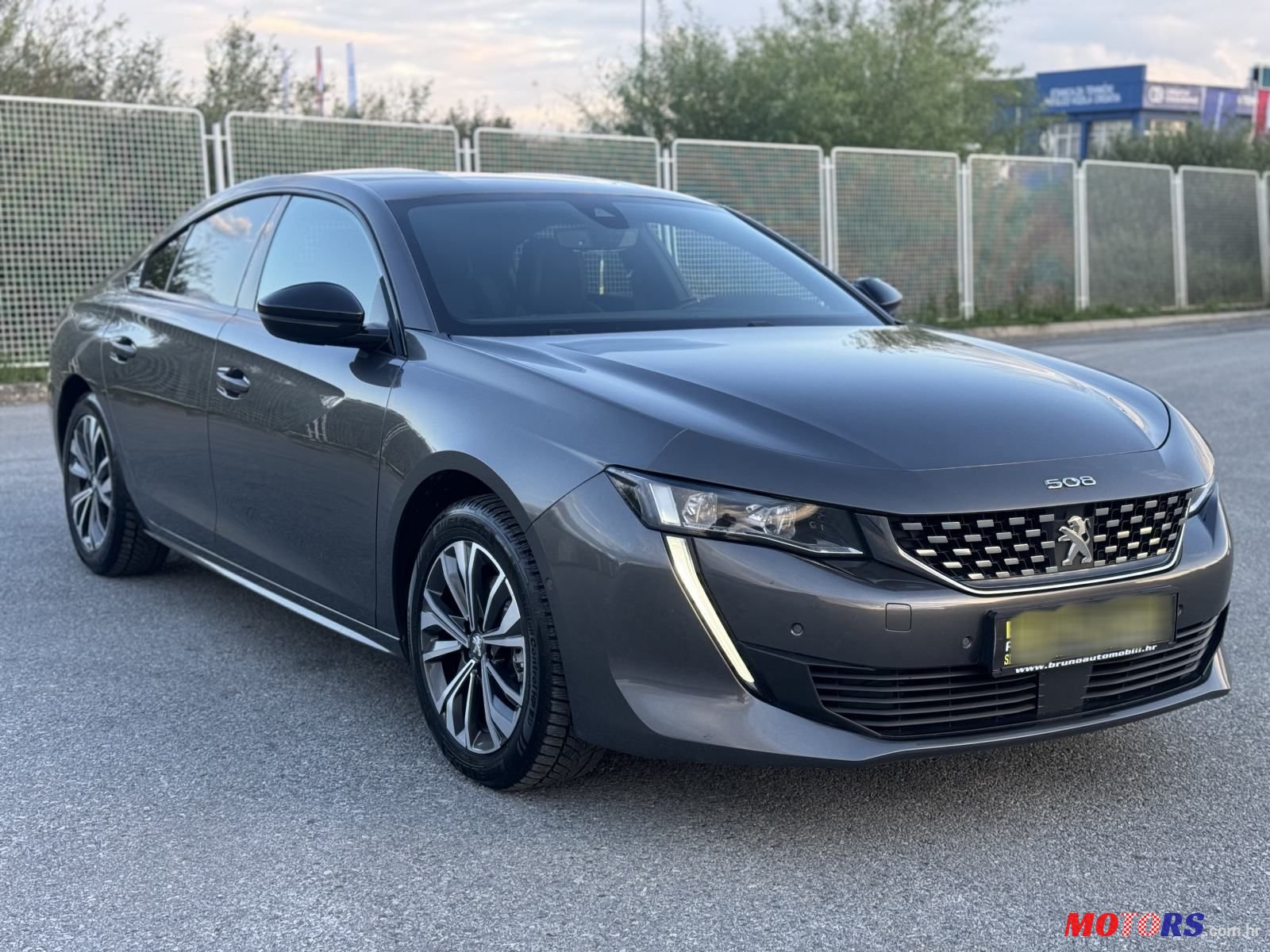 2019' Peugeot 508 130 S&S photo #3