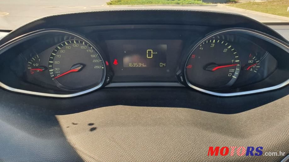 2018' Peugeot 308 Sw photo #6