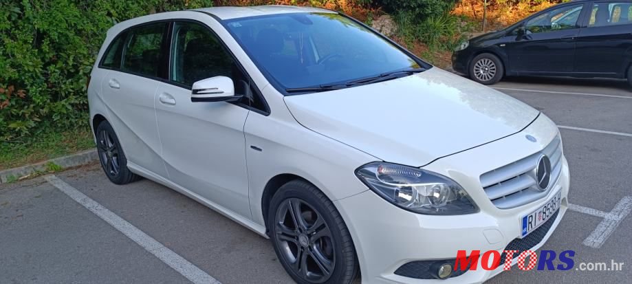 2012' Mercedes-Benz B-Klasa 180 Cdi photo #3