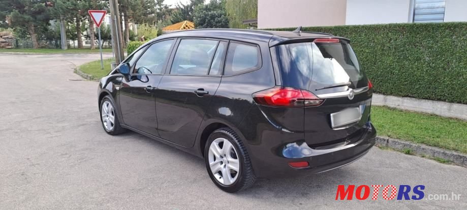 2013' Opel Zafira 2,0 photo #3