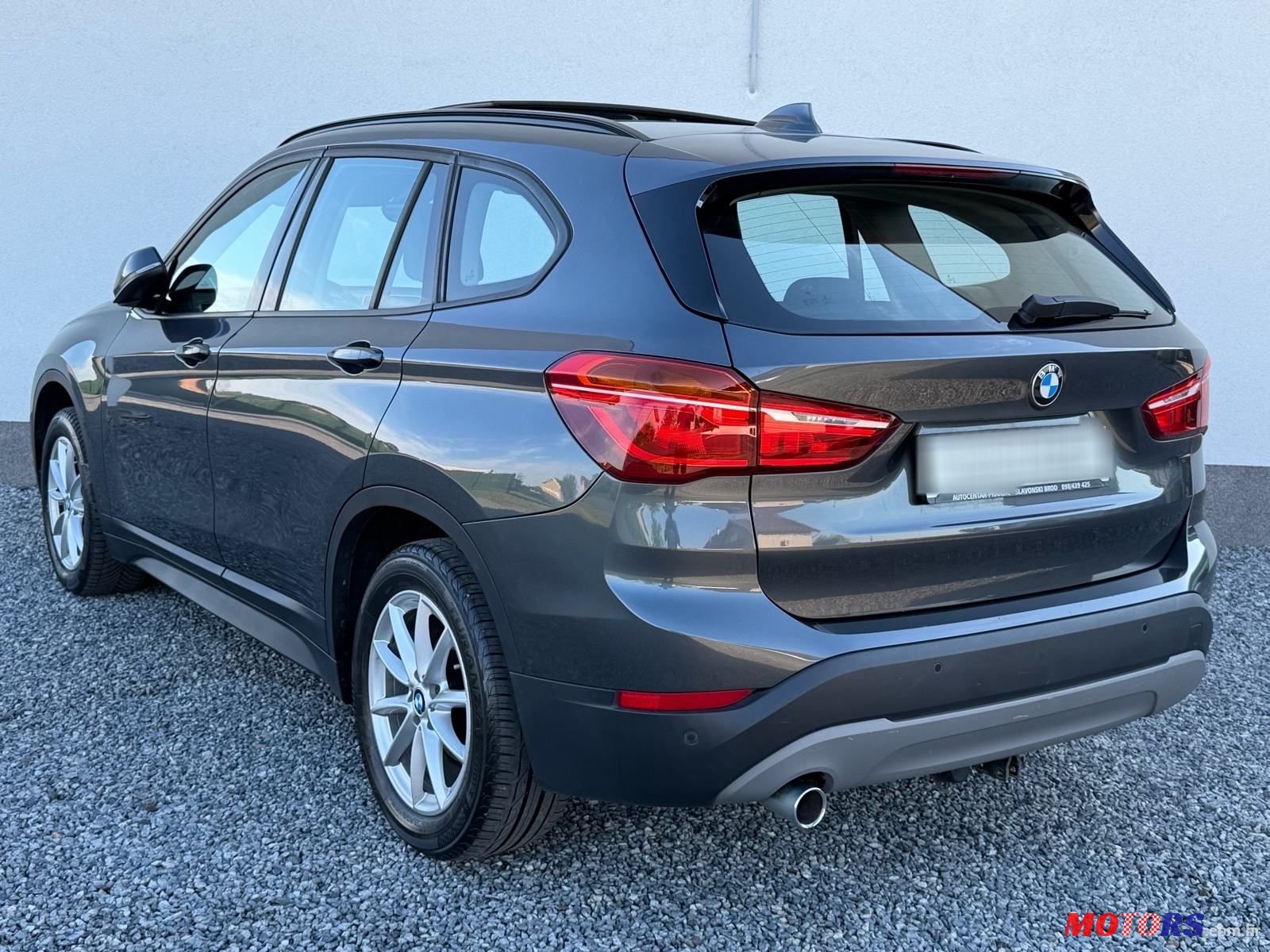 2017' BMW X1 16D photo #6