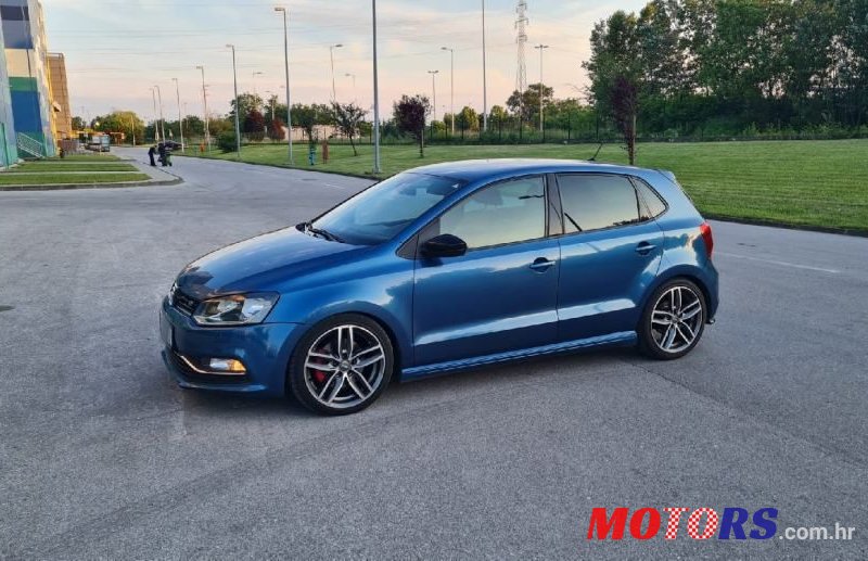 2014' Volkswagen Polo photo #1