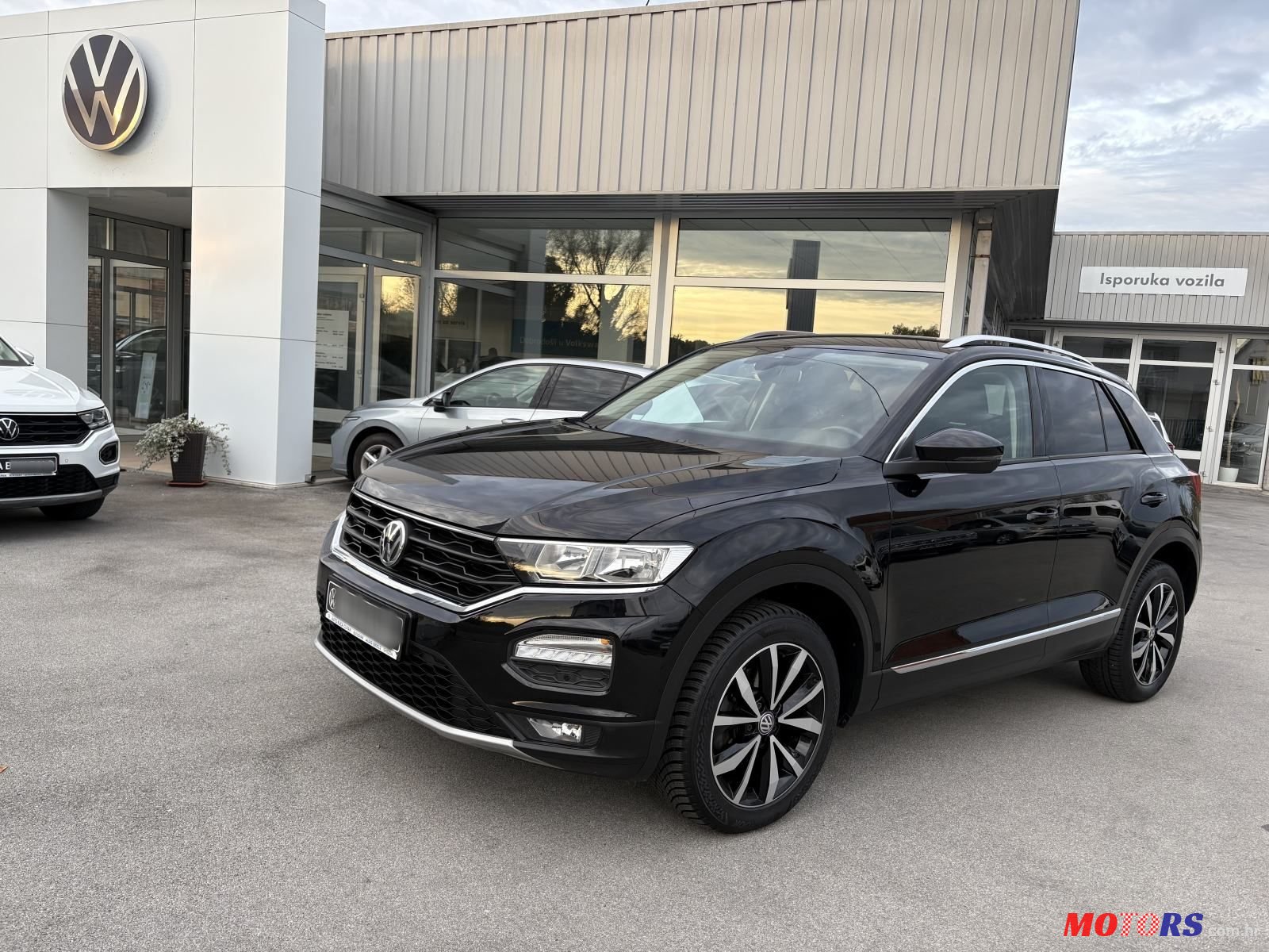 2019' Volkswagen T-Roc 1,0 Tsi photo #1