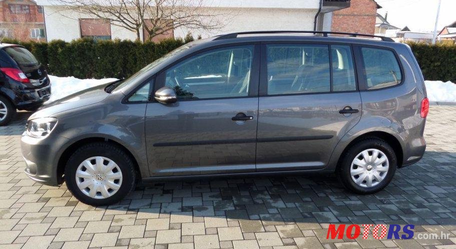 2014' Volkswagen Touran 1,6 Tdi photo #1