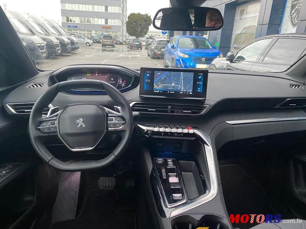 2023' Peugeot 5008 1.5 Bluehdi photo #6