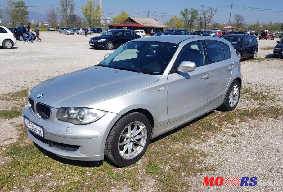 2011' BMW Serija 1 116D photo #1