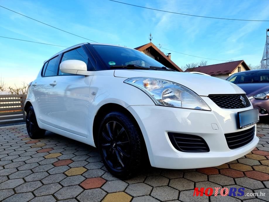 2013' Suzuki Swift 1,2 Se Ac photo #4
