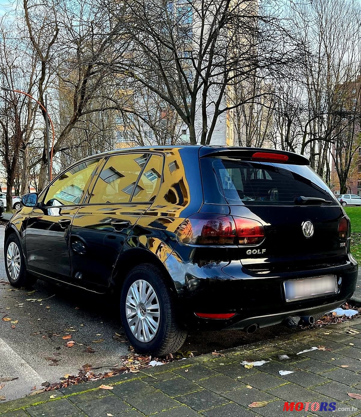 2012' Volkswagen Golf VI 1,6 Tdi photo #2