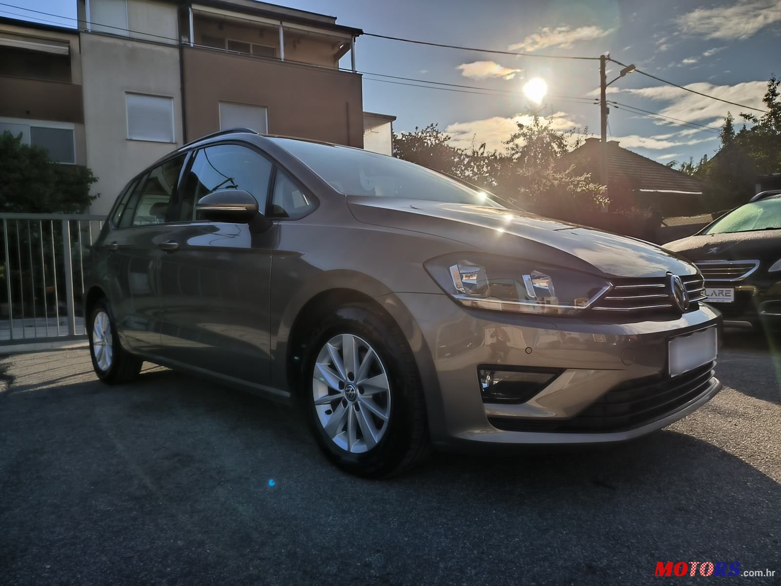 2016' Volkswagen Golf Sportsvan photo #2