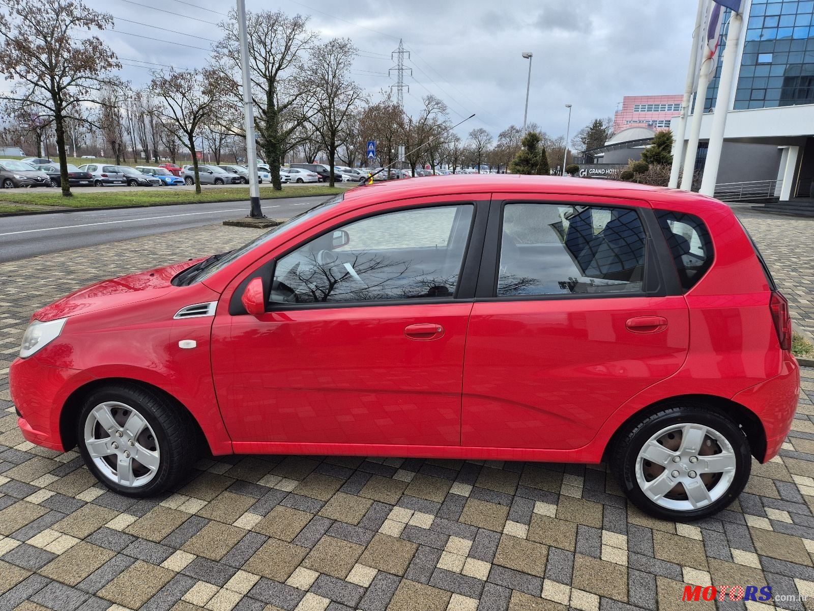 2010' Chevrolet Aveo photo #3