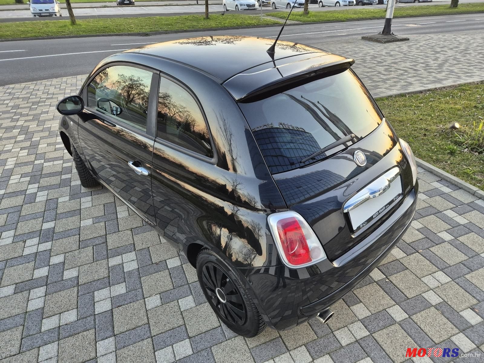 2010' Fiat 500 Sport photo #5