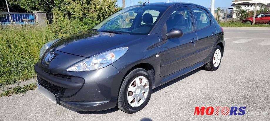 2011' Peugeot 206 1,4 photo #1