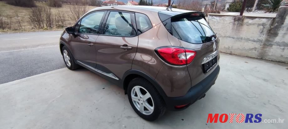 2013' Renault Captur Dci 90 photo #3