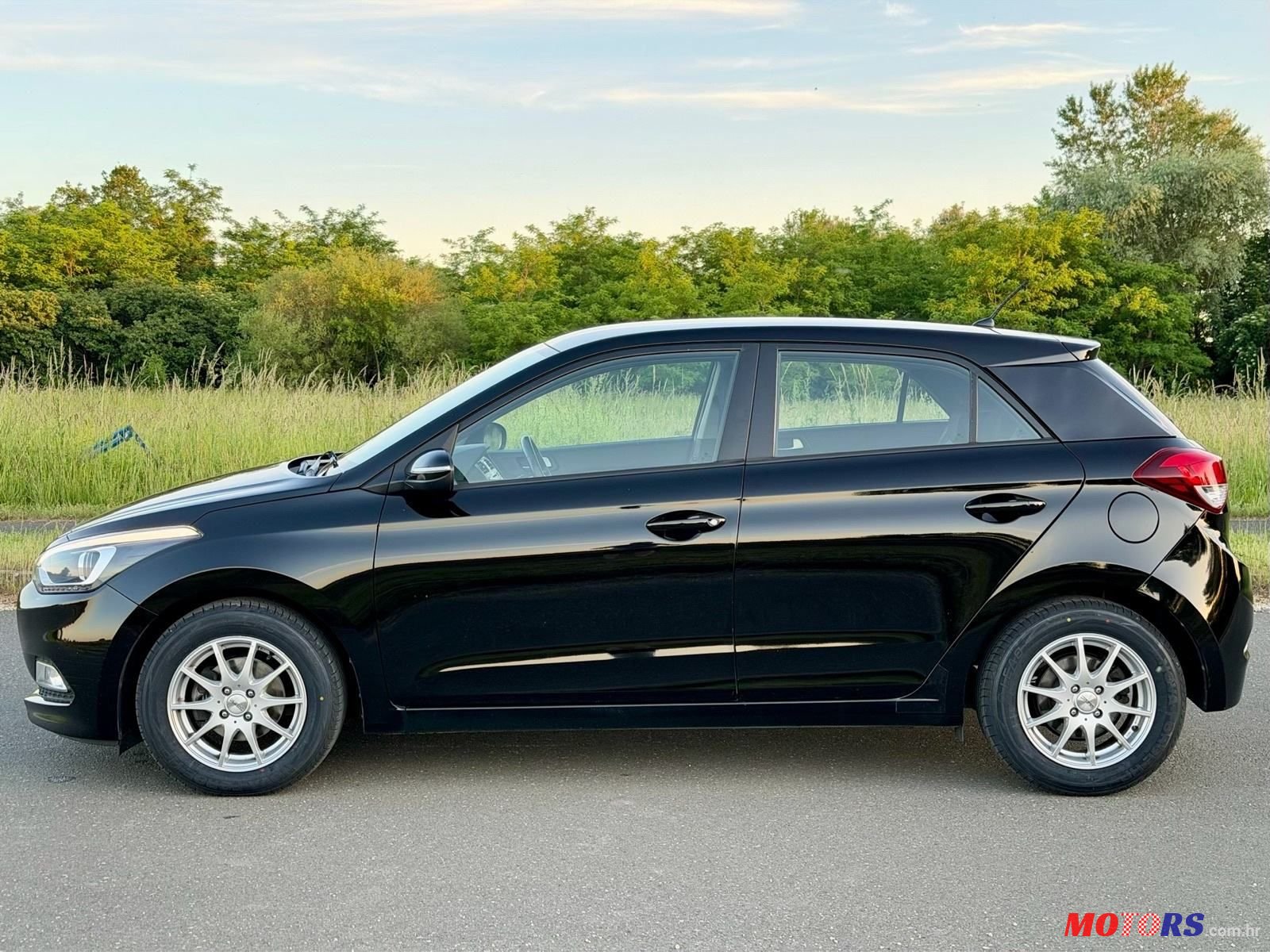 2015' Hyundai i20 1,2 photo #6